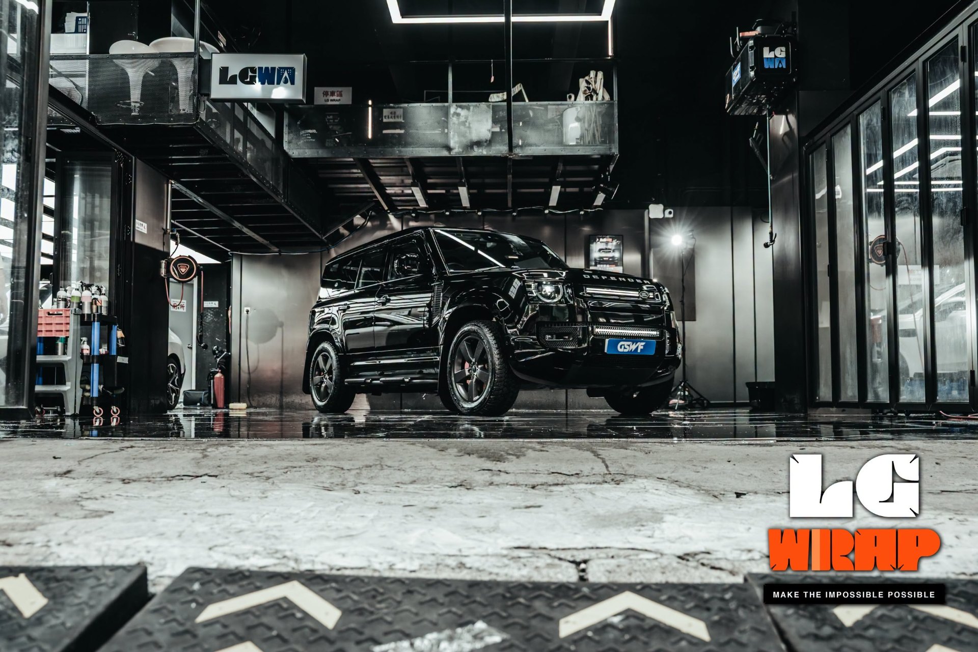 Land Rover Defender · GSWF Chroma Guard Gloss Night Sky Colour PPF