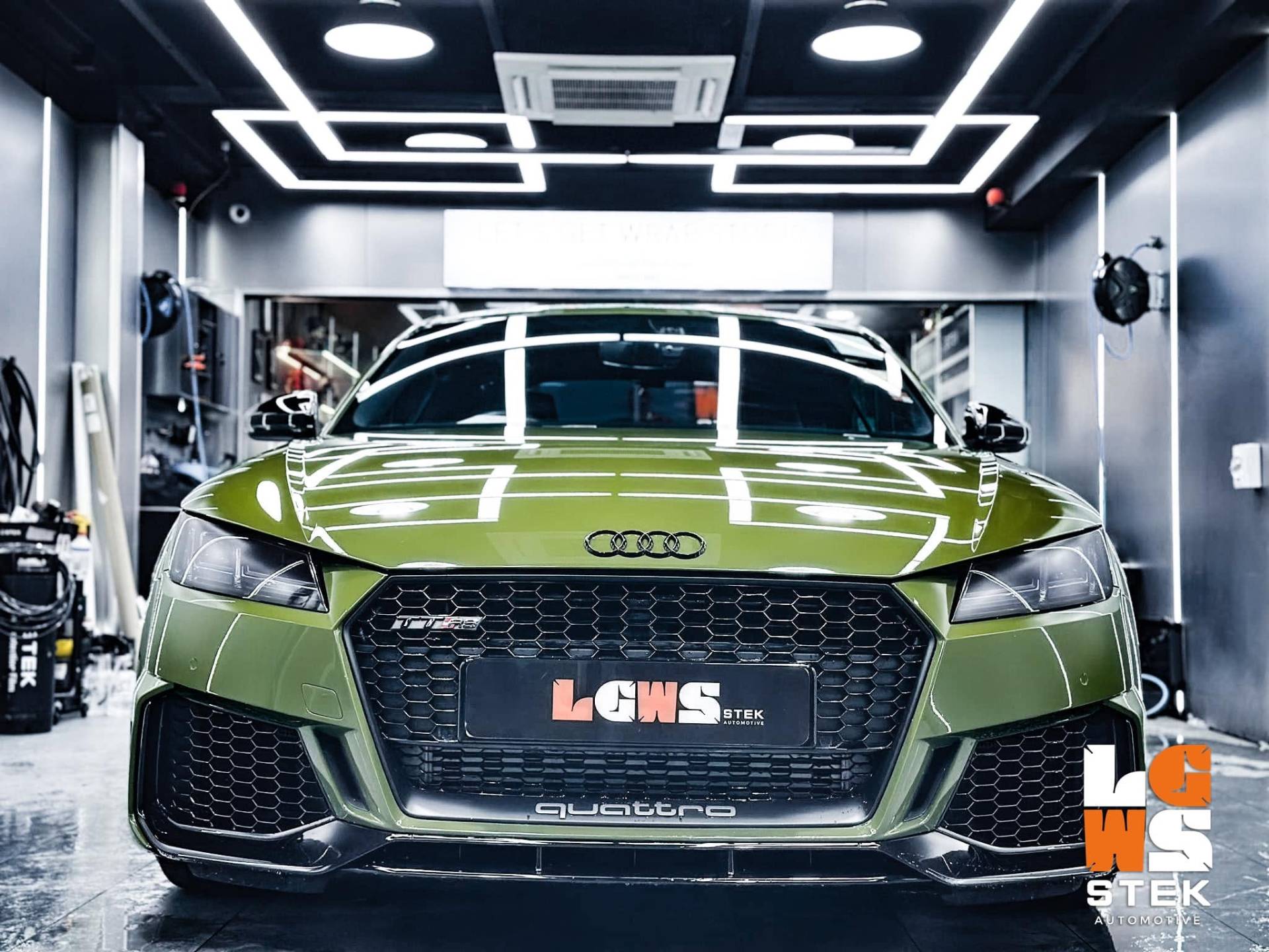 Audi TT RS CYBRIX IRONMIX Crystal Combat Green Colour PPF 施工作品